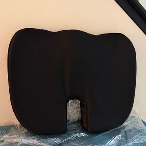 Ergonomic Black Seat Cushion